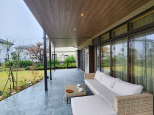 LIXIL　テラスSCで高級感のあるタイルテラスにリフォーム さいたま市
