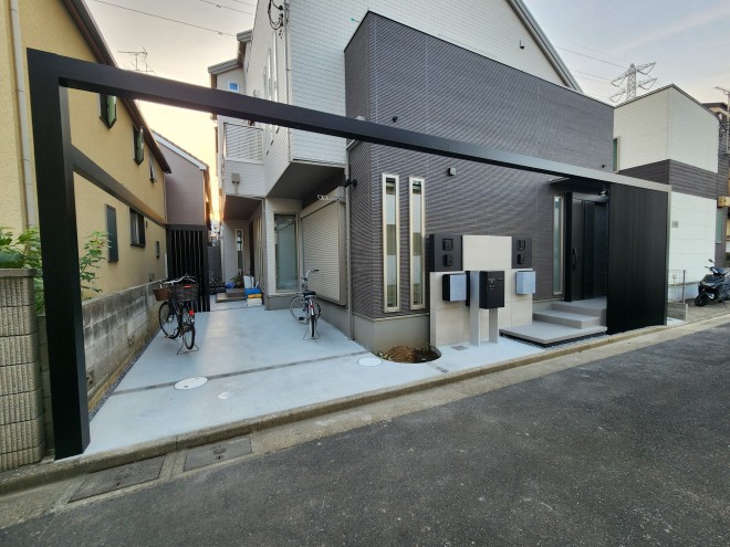 LIXIL プラスG　ロングアーチとフロートステップでこだわりのファサードに　東京都足立区