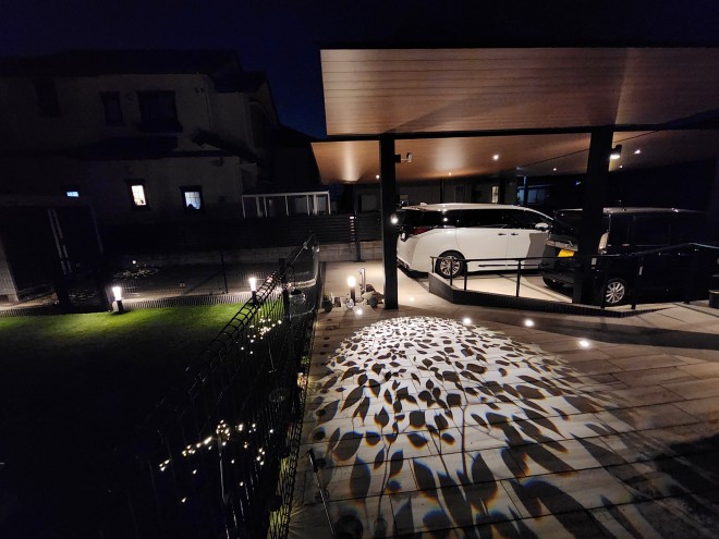 タカショー　グラフィックスポットライトで華麗にライトアップ 　埼玉県