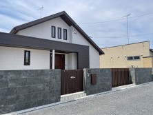 茨城県古河市　外構工事　施工例　宅配ボックス　ヴィコ　YKK　門扉