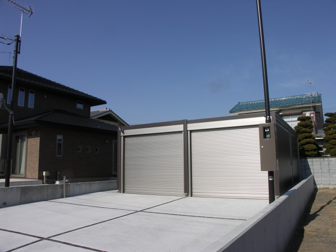リクシル　スタイルコート　2台分ガレージでスタイリッシュな駐車スペースに　埼玉県久喜市